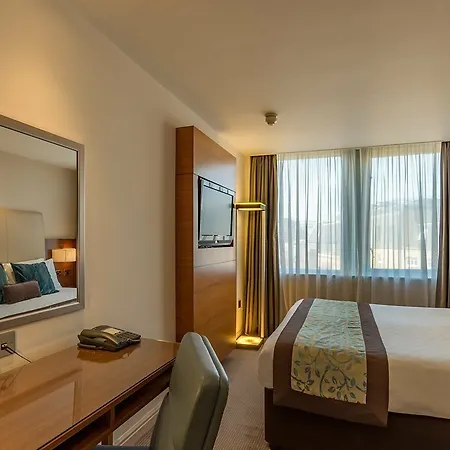 Hotel Thistle Trafalgar - Leicester Square