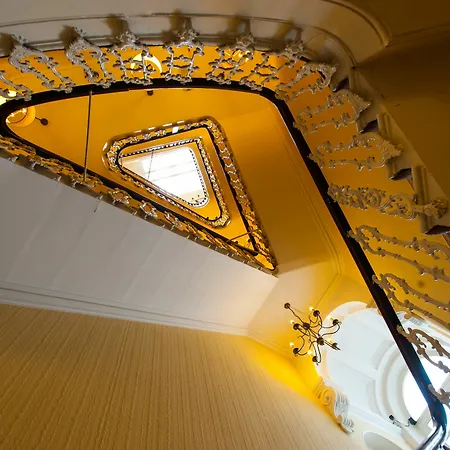 The Crescent Hyde Park 2* Londen