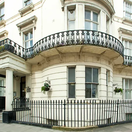 The Crescent Hyde Park Hotel Londen