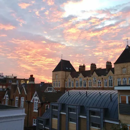 Appartement Woodbridge House Londen
