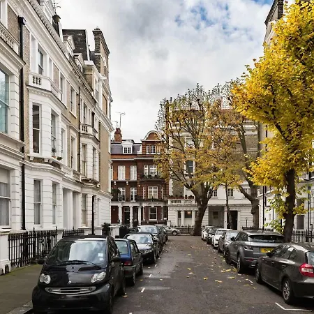 Linden Gardens Apartment