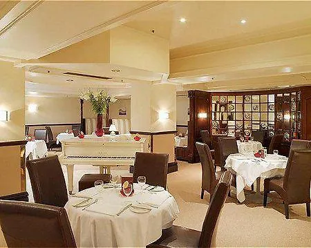 Thistle Selfridge Hotel London