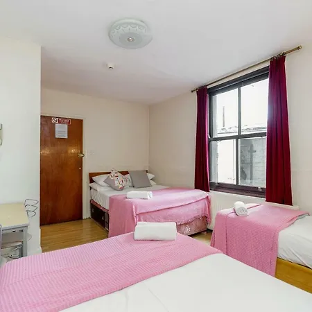 מלון Russell Square 3*