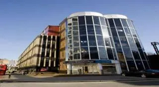Travelodge Tower Bridge Hotel 3*