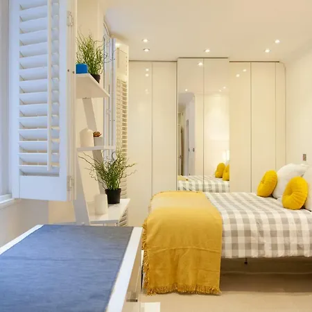 Unique Marble Arch Apartment London