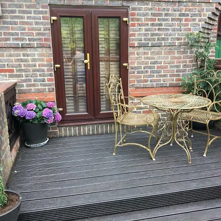 Dockside Holiday home London