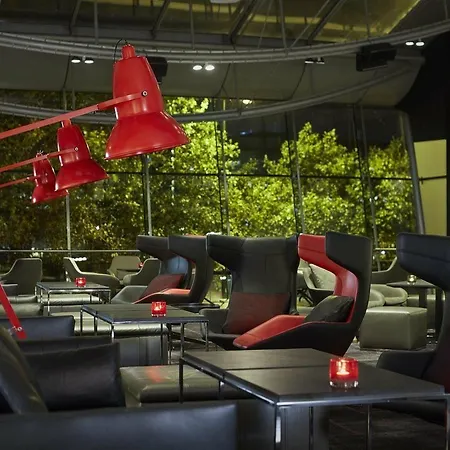 Aparthotel Plaza On The River 5*