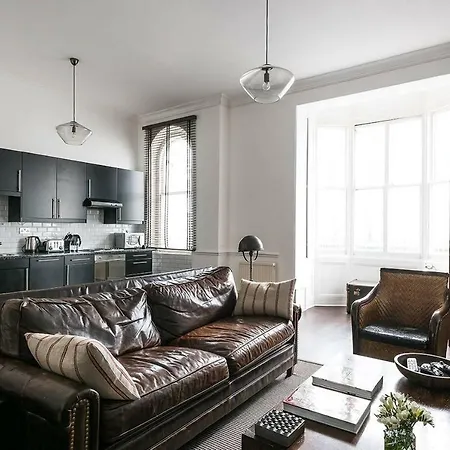 Traditional Stylish 1br Near Hyde Park London