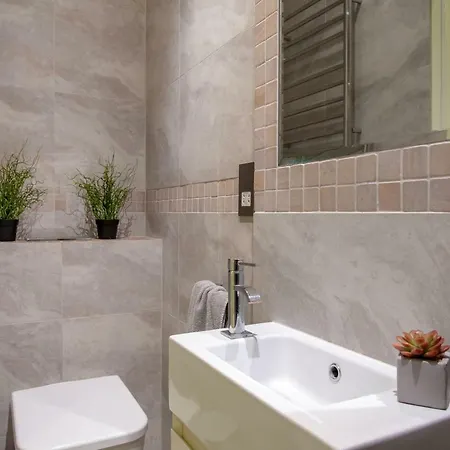 Unique Marble Arch Apartment London
