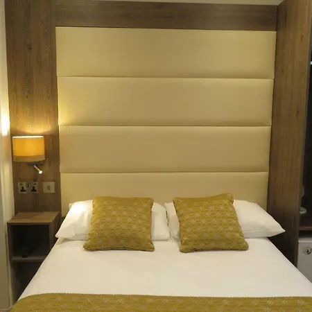 Glendale Hyde Park 3*