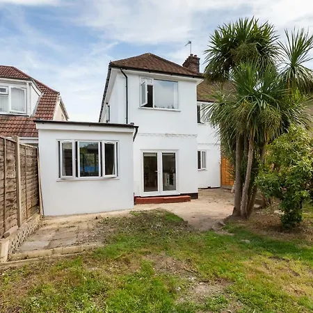Austin David 3* Harrow
