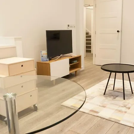 Rathbone Place Апартаменты Лондон