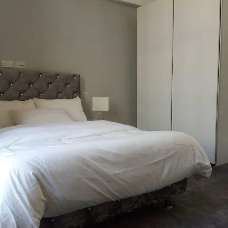 Devonshire Terrace Aparthotel