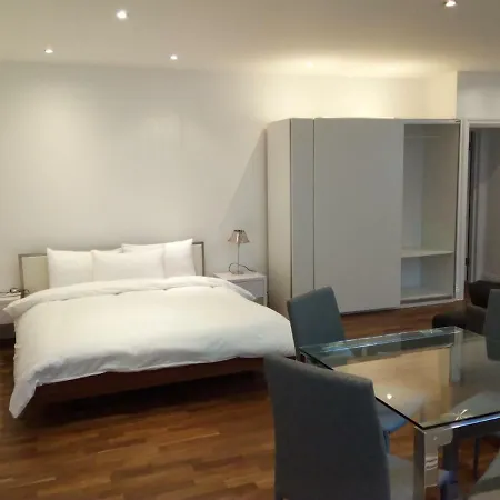 Devonshire Terrace Aparthotel *