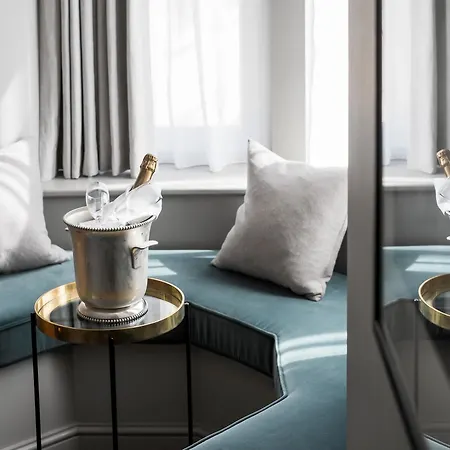 Victory House Leicester Square 4* Londres