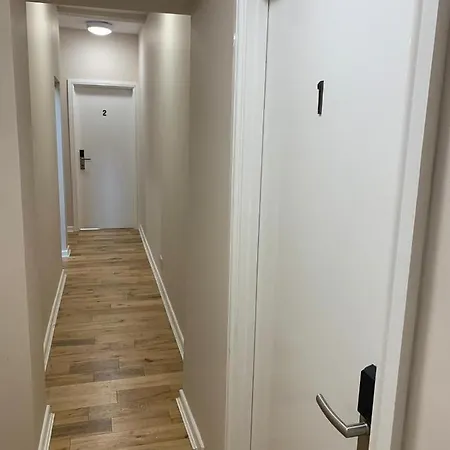 Spacious King Bed Near Denmark Hill Station * Londen