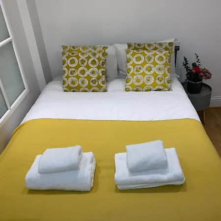 Capital Archway Homestay *