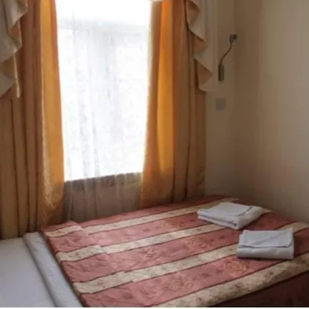 Townhouse Apollo, Hyde Park 3* Londyn