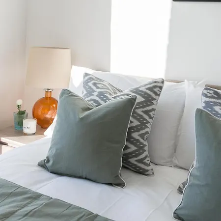 Luxury 2bed & 2bath Next To London Museum Apartment
