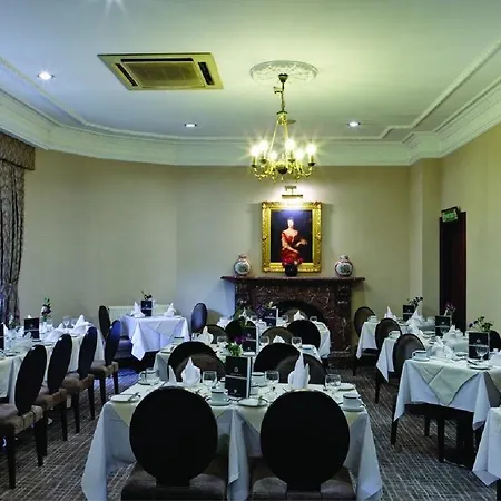 Grange White Hall 4*
