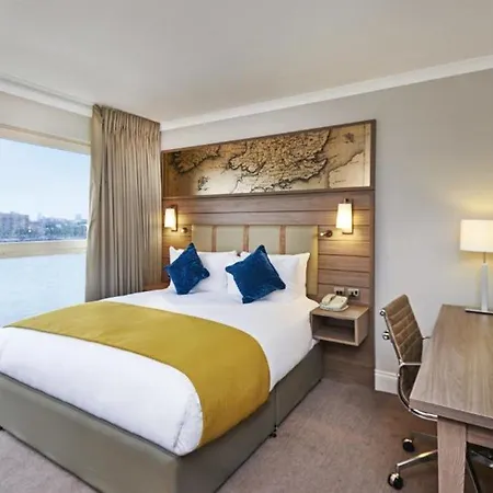 Doubletree By Hilton - Docklands Riverside 4*