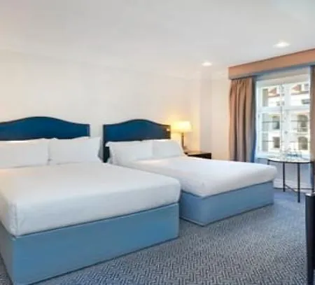 The Waldorf Hilton 4*