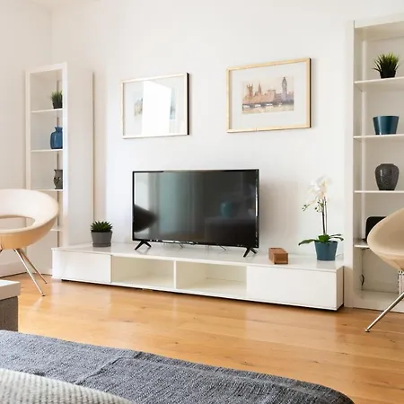 Apartment Fabulous 3 Bed 2 Bath Near Victoria Station London