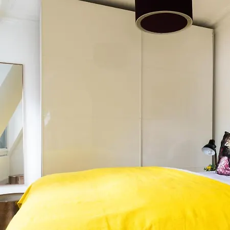 Phenomenal 5bedroom Design House For Nomads Xxl Groups דירה