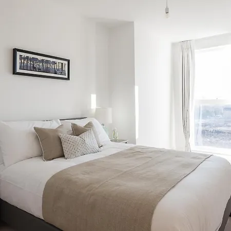 Luxury 2bed & 2bath Next To London Museum The Hyde