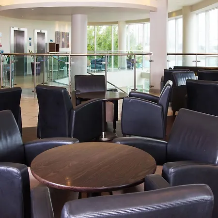 Holiday Express Greenwich By Ihg Hotel