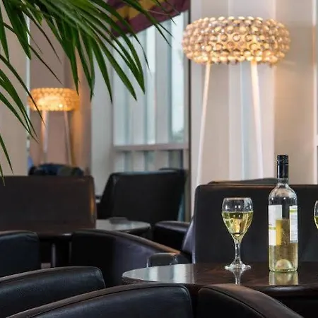Hotel Holiday Express Greenwich By Ihg 3*