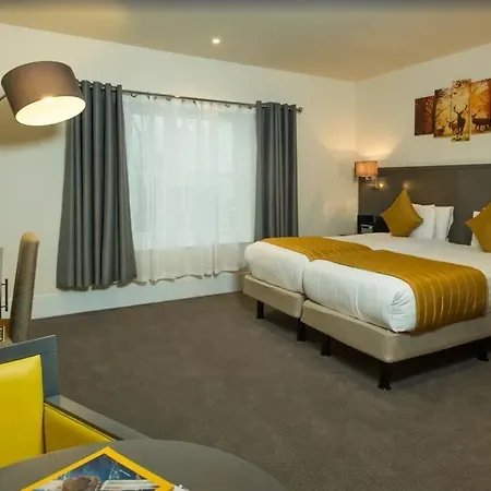 The Park City Grand Plaza Kensington