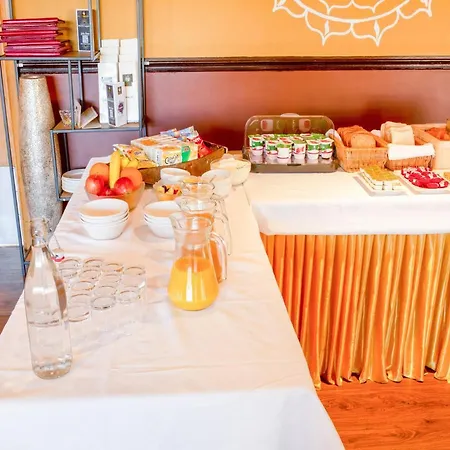 Mehfil Hotel 3*