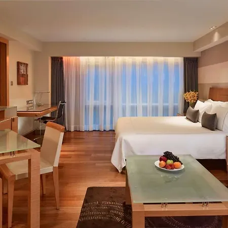 Plaza On The River 5* Londra