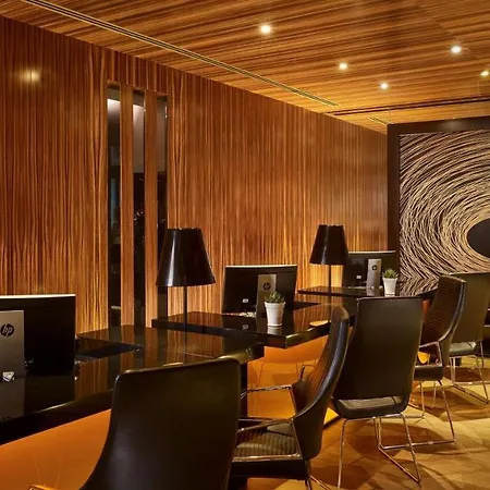 Plaza On The River 5* Londra