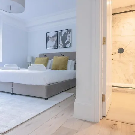 Elysian House - Kensington Serviced Apartment *