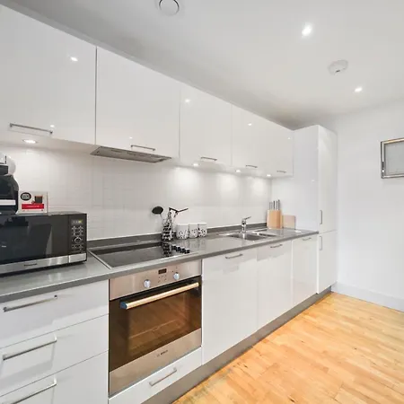 2 Bed Executive Near Camden Market Free Wifi *