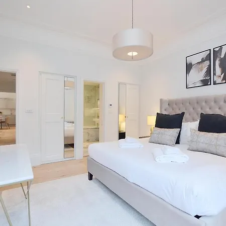 Elysian House - Kensington Serviced Apartment