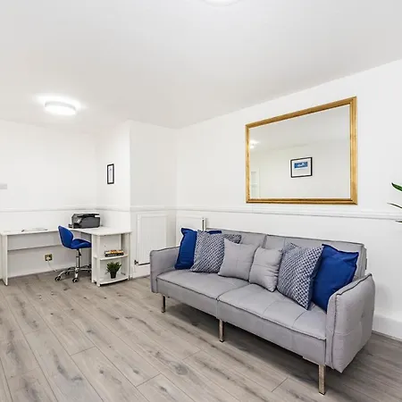 Hillsquare Residences - Tufnell Court At Victoria Park *