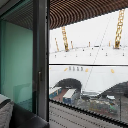 Greenwich Luxury O2 Apartment London