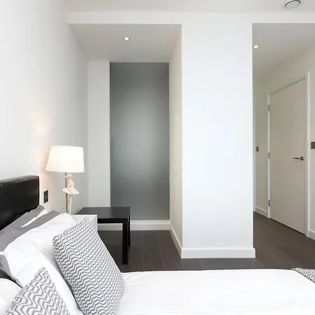 Greenwich Luxury O2 * London