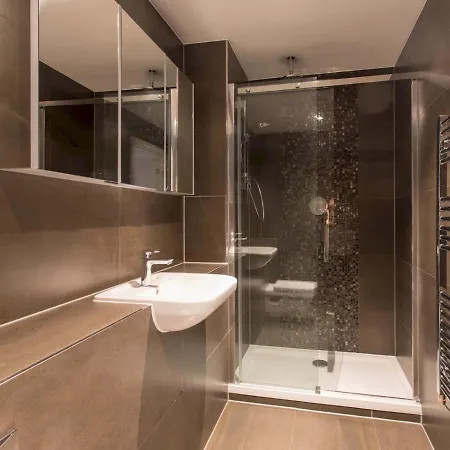 Apartment Battersea 2bed With A Balcony London