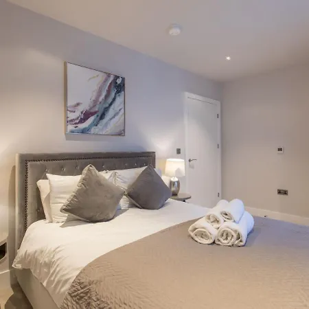 Battersea 2bed With A Balcony Apartment