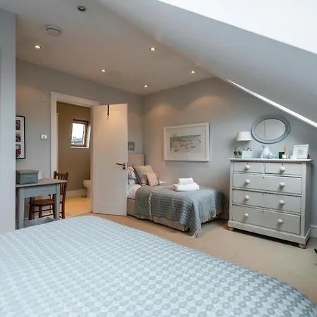 Apartment Bright Family Close To Wandsworth Common *