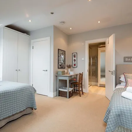 Bright Family Close To Wandsworth Common Apartment *
