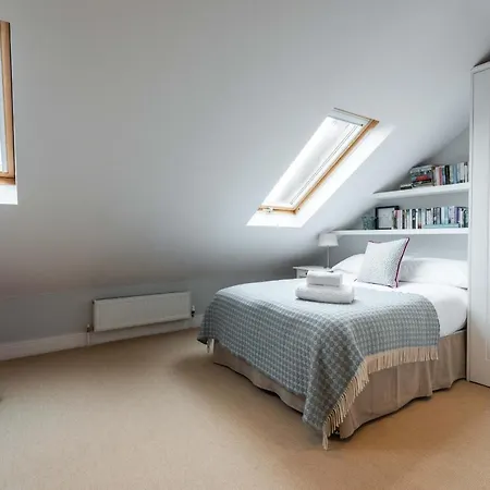 Bright Family Close To Wandsworth Common Apartment *