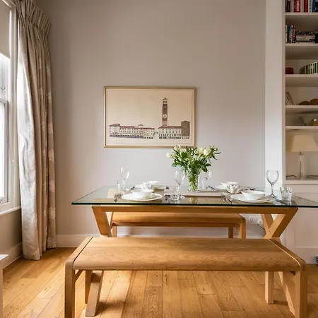 Apartment Bright Family Close To Wandsworth Common *