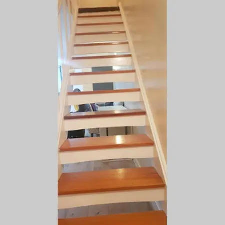 Garland Modern House With Parking & Garden Holiday home Croydon