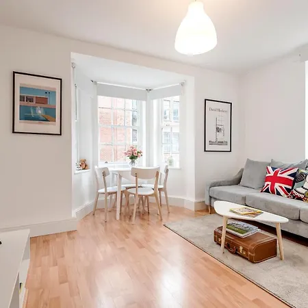 Apartment Modern One Bedroom Victoria