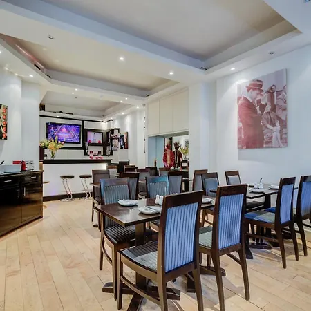 Admiral At Park Avenue 3* London